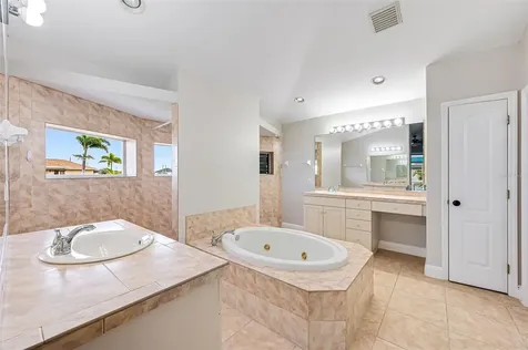 232 NW 25th Place Cape Coral FL 33993