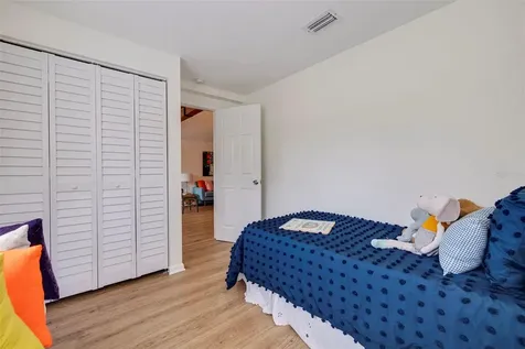 459 41st Avenue S St Petersburg FL 33705