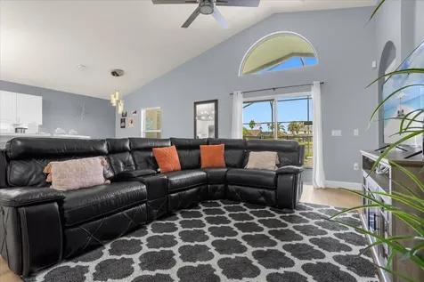 4647 Cumbrian Lakes Drive Kissimmee FL 34746