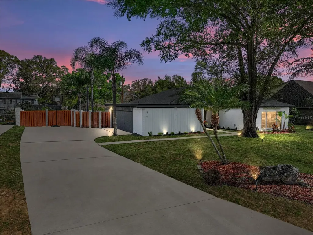 828 Foxhall Lakeland FL 33813