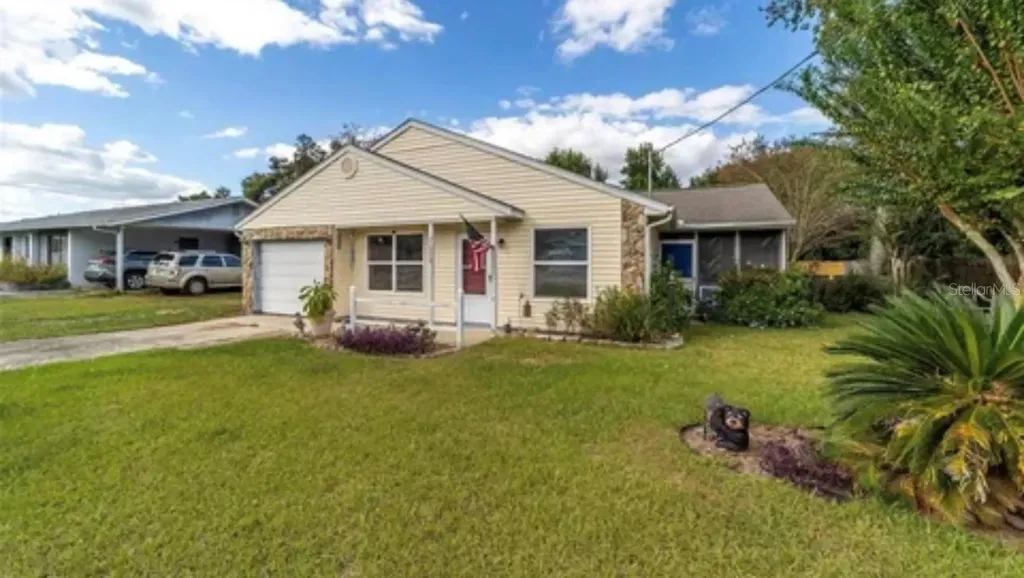 21219 SW Raintree Street Dunnellon FL 34431