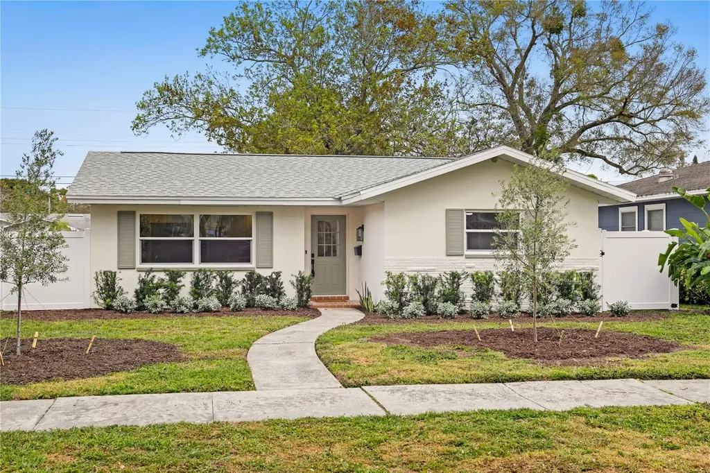 3321 11th Street N St Petersburg FL 33704