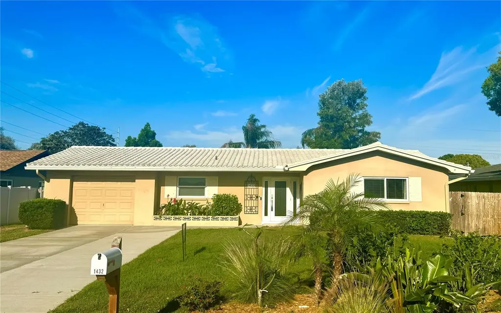 1432 Ruth Road Dunedin FL 34698