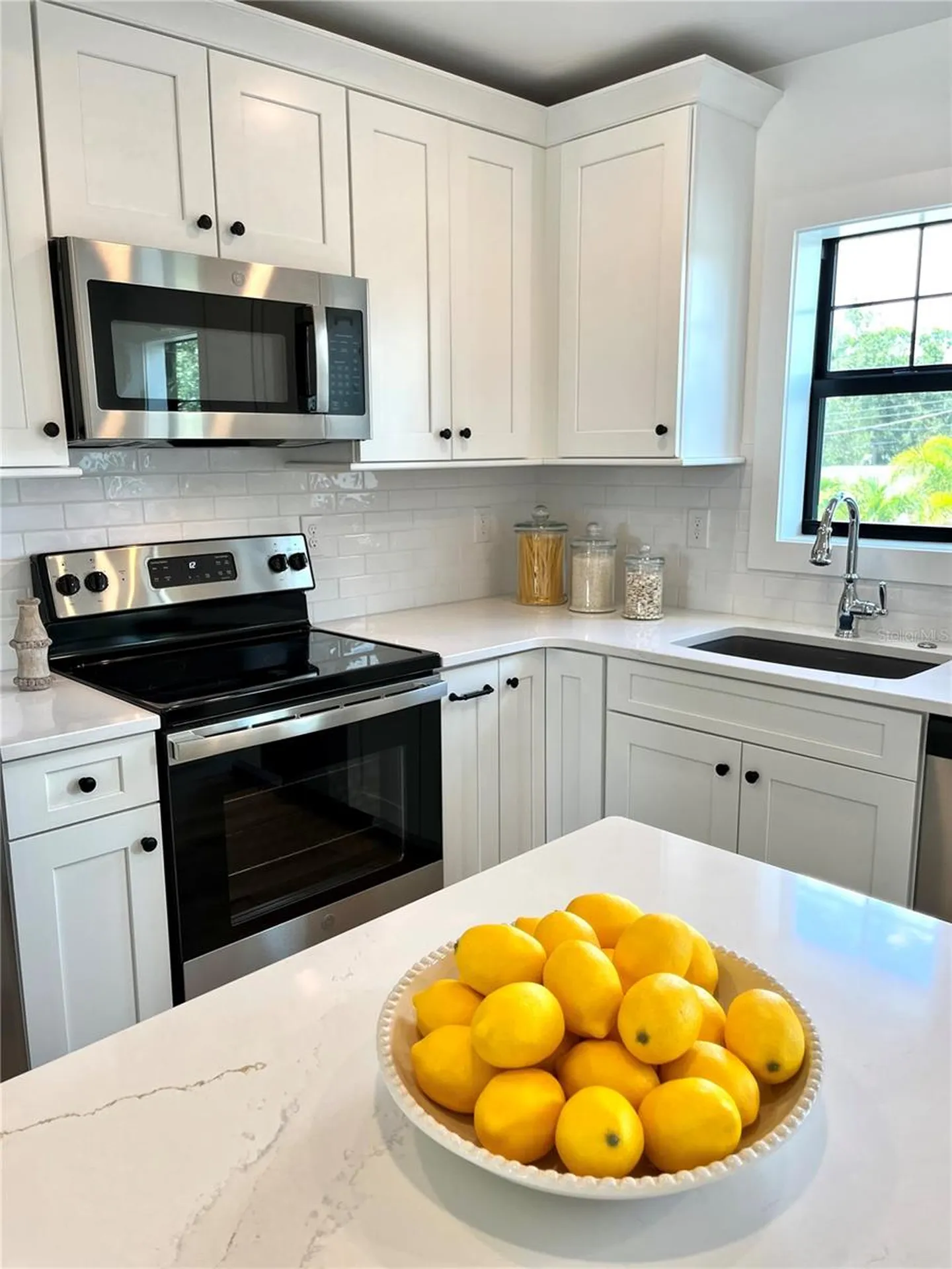 806 S Jefferson Avenue Sarasota FL 34237