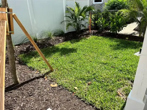 806 S Jefferson Avenue Sarasota FL 34237