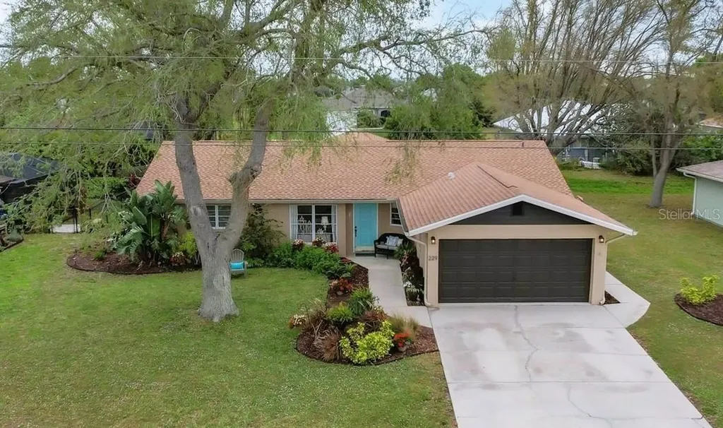229 Mark Twain Lane Rotonda West FL 33947