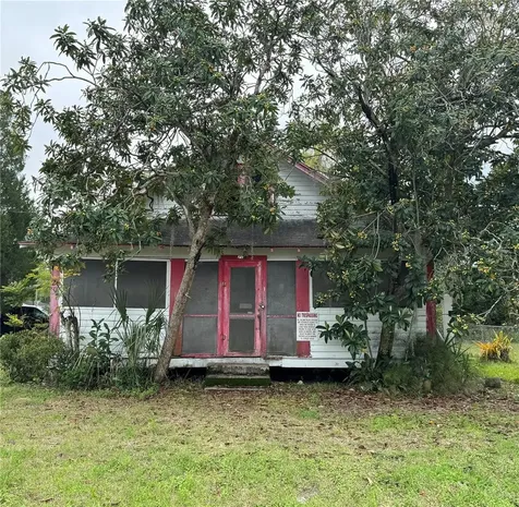 202 W Division Street Deland FL 32720