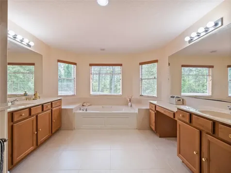 4342 Raywood Ash Court Oviedo FL 32766