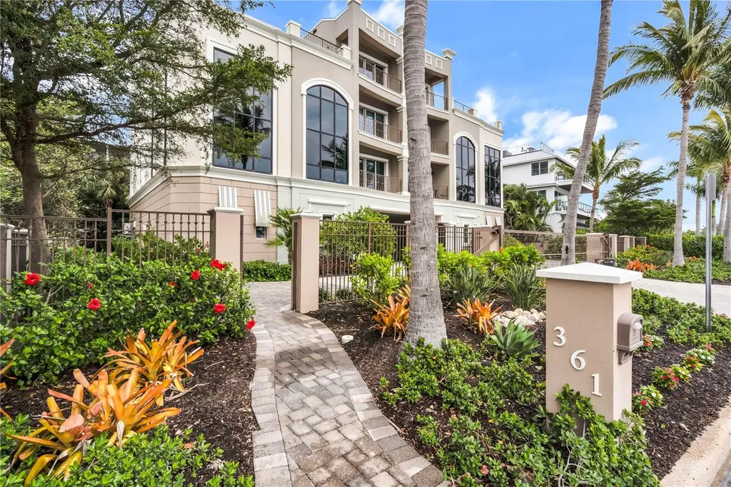 361 Benjamin Franklin Drive Sarasota FL 34236