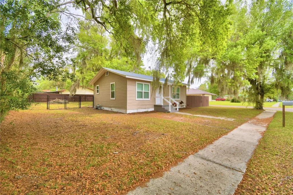 505 6th Street NE Fort Meade FL 33841