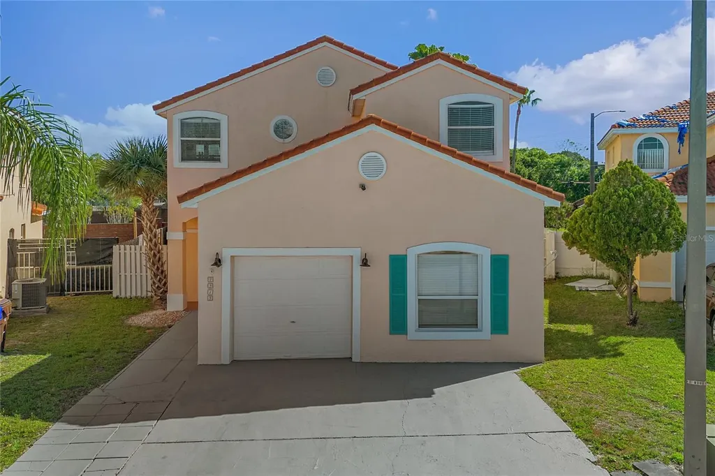 2313 Santa Lucia Street Kissimmee FL 34743