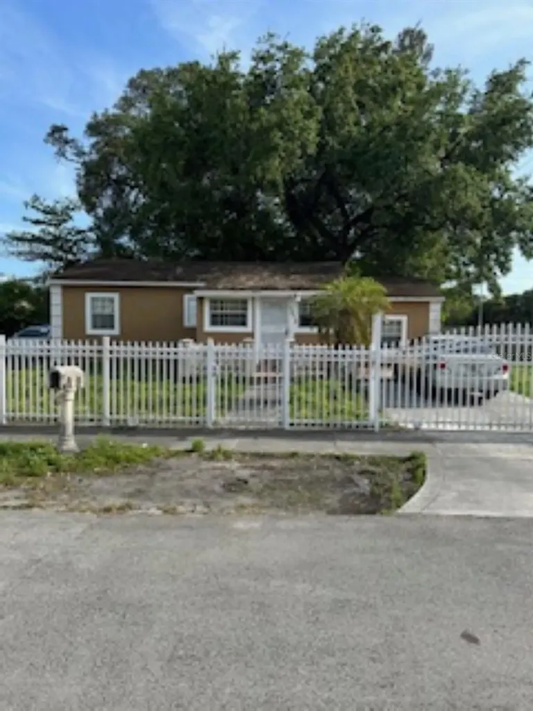 1578 NW 102nd Street Miami FL 33147