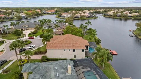 17911 Saint Croix Isle Drive Tampa FL 33647