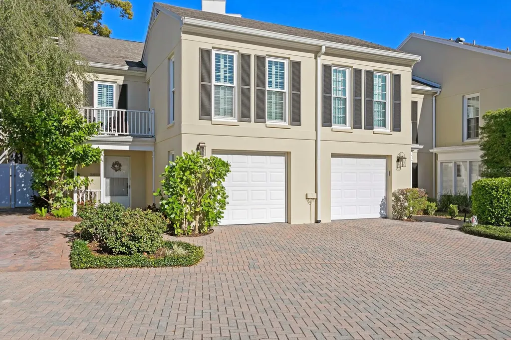 3528 Village Way Tampa FL 33629