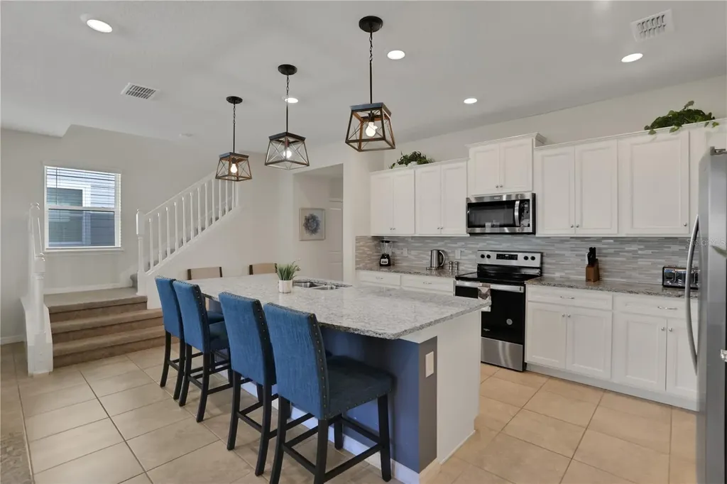 900 Paradise Drive Davenport FL 33897
