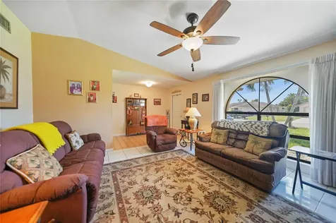 1419 SE 22nd Street Cape Coral FL 33990