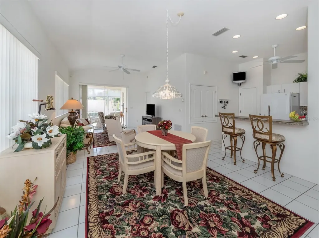 1202 Berkshire Circle Venice FL 34292