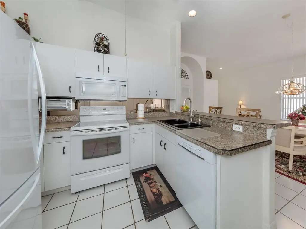 1202 Berkshire Circle Venice FL 34292