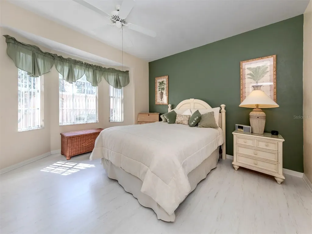 1202 Berkshire Circle Venice FL 34292