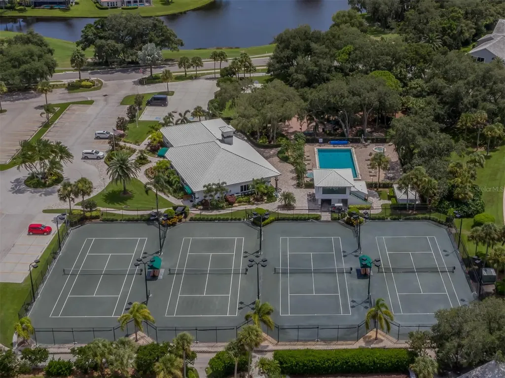 1202 Berkshire Circle Venice FL 34292