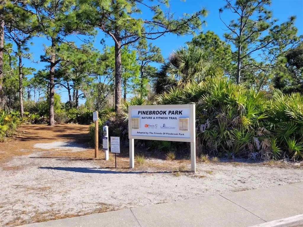 1202 Berkshire Circle Venice FL 34292