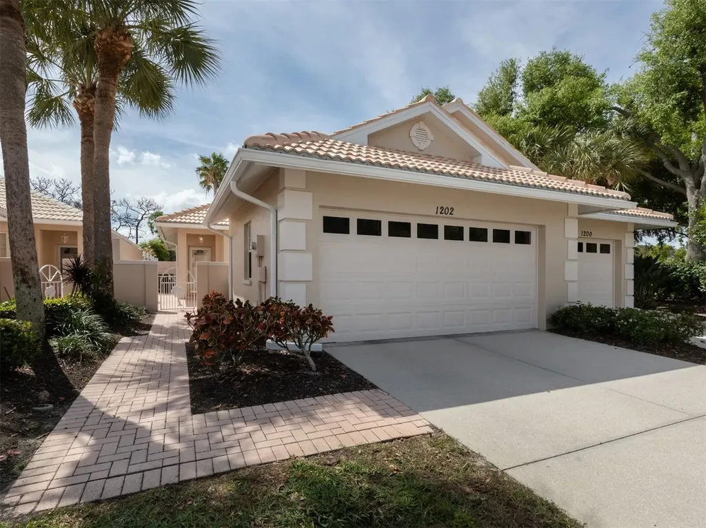 1202 Berkshire Circle Venice FL 34292