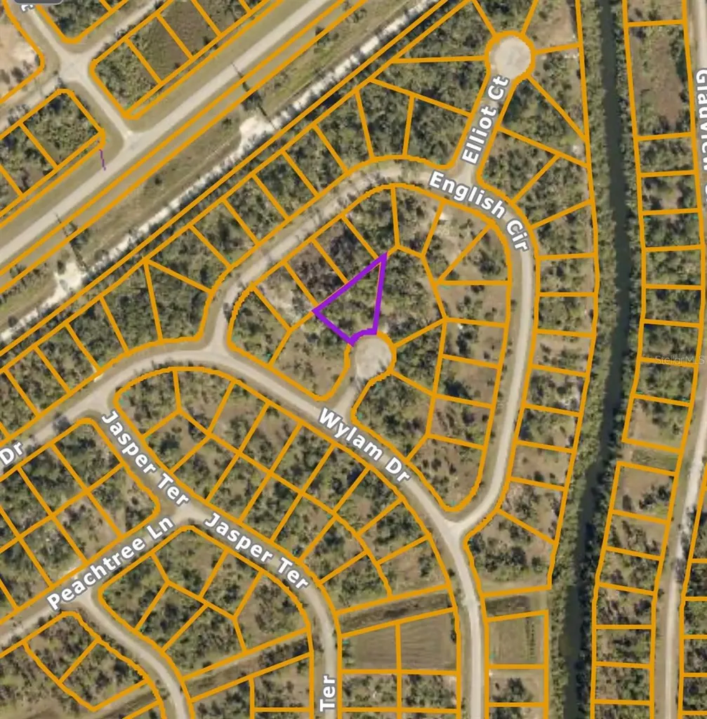 Pillow Court North Port FL 34288