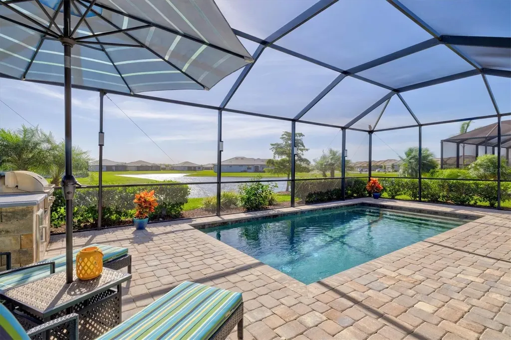 15842 Islandwalk Avenue Bradenton FL 34211