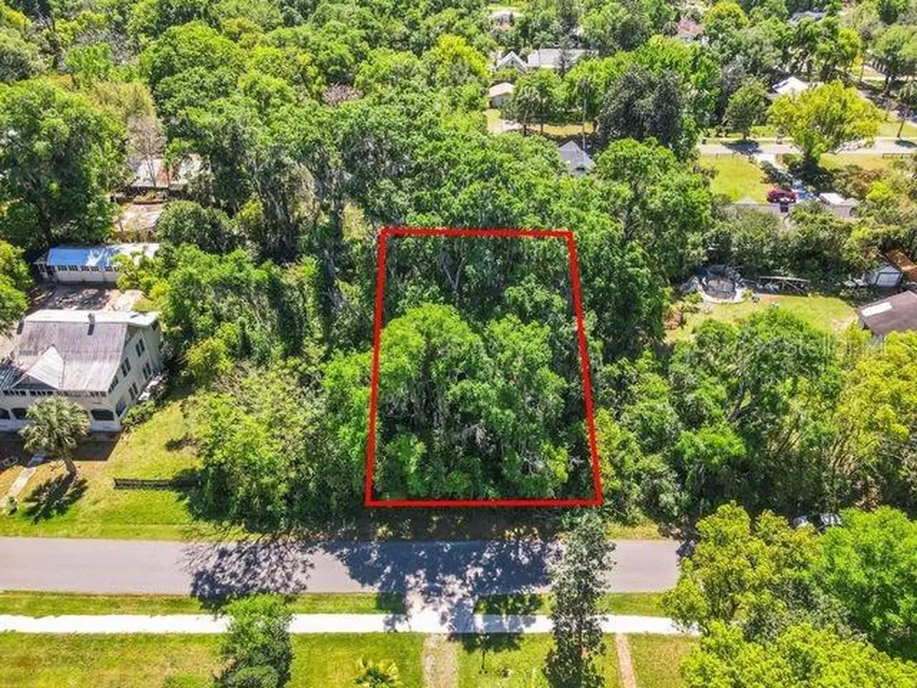 Garden Street Lake Helen FL 32744