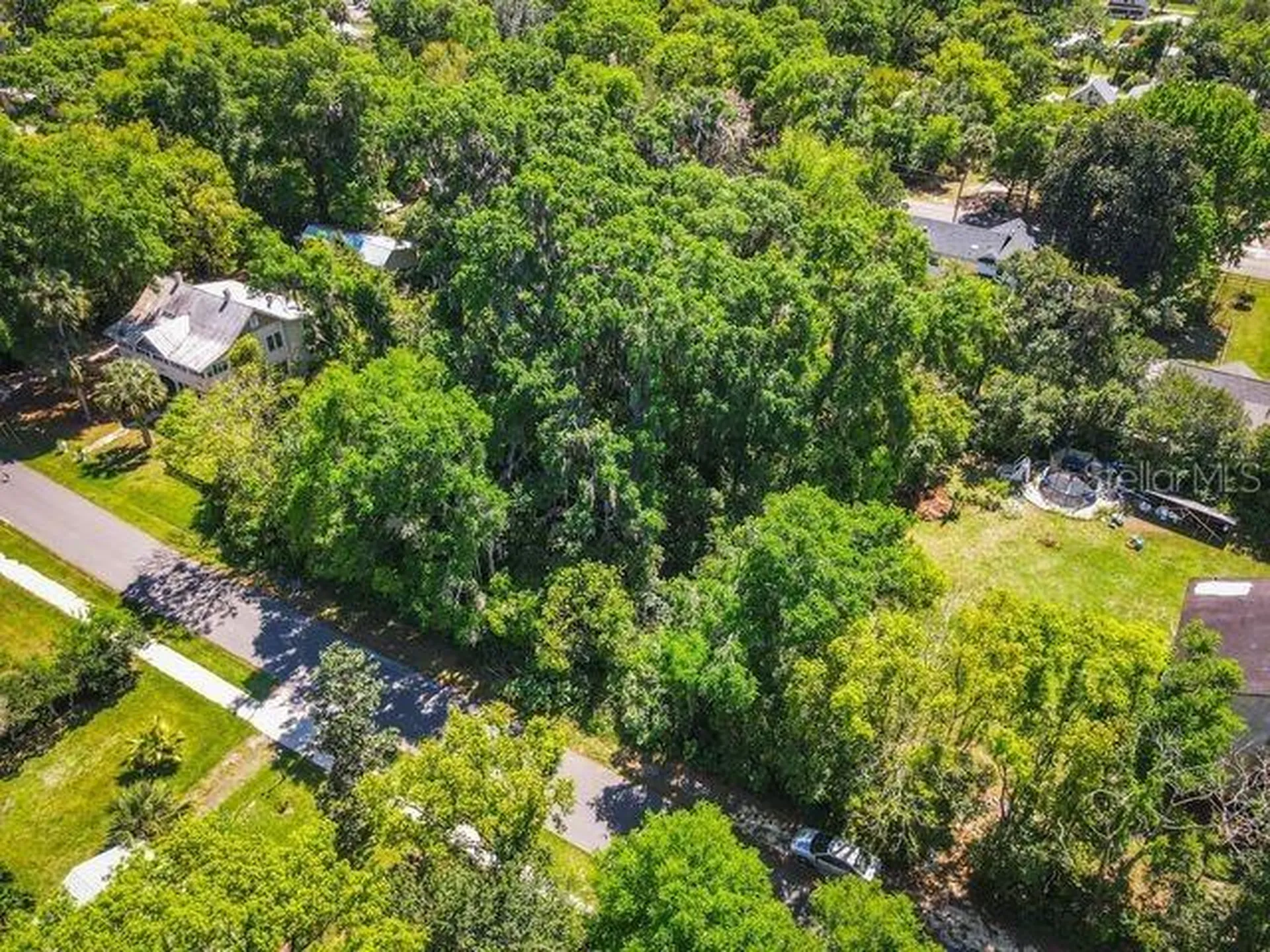Garden Street Lake Helen FL 32744