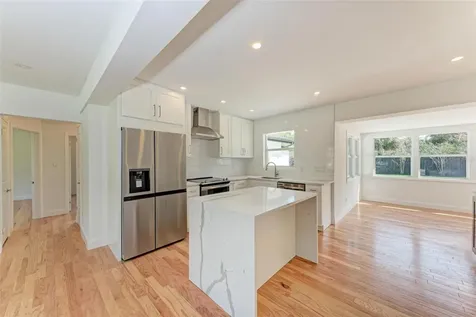2302 Hyde Park Street Sarasota FL 34239