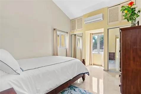 10 Ridgetop Humacao PR 00791