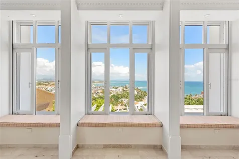 10 Ridgetop Humacao PR 00791