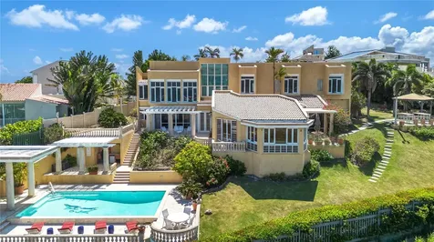 10 Ridgetop Humacao PR 00791