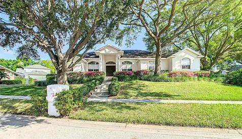 2610 Hollington Oaks Place Brandon FL 33511