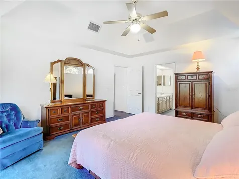 2610 Hollington Oaks Place Brandon FL 33511