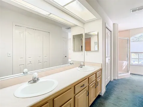 2610 Hollington Oaks Place Brandon FL 33511