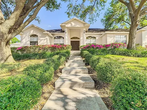 2610 Hollington Oaks Place Brandon FL 33511