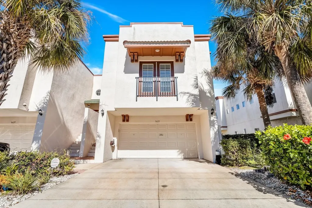 3623 W Everette Avenue Tampa FL 33611