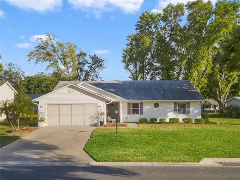 26724 Racquet Circle Leesburg FL 34748