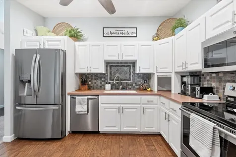 7405 Hart Street Englewood FL 34224