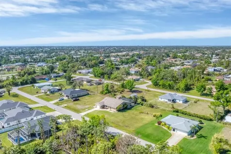 7405 Hart Street Englewood FL 34224