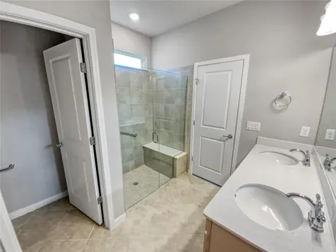 5421 Log Grove Lane Orlando FL 32829