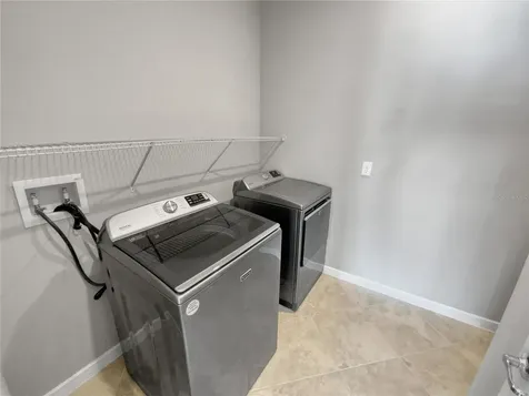 5421 Log Grove Lane Orlando FL 32829