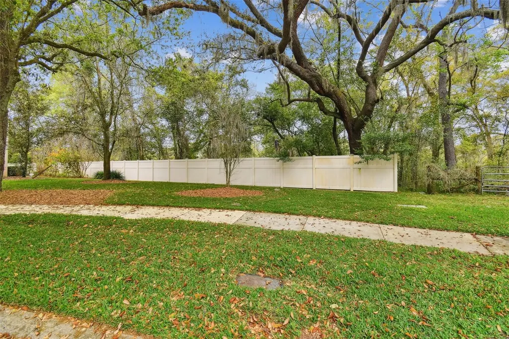 Mccrea Drive Lutz FL 33549