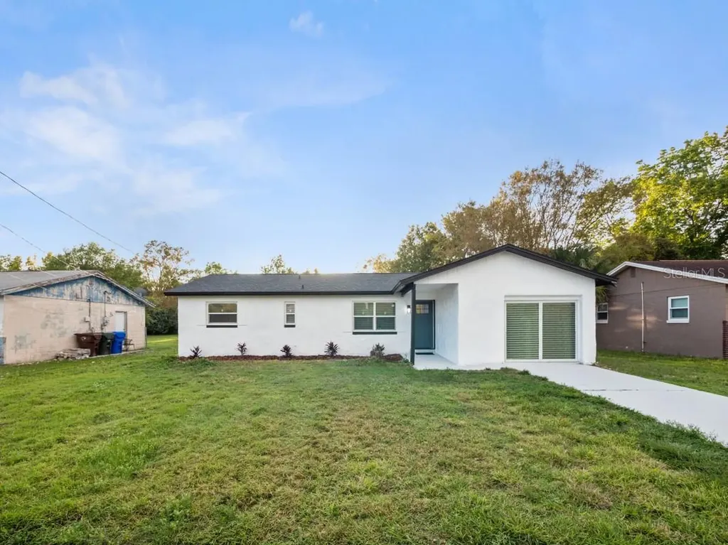 1106 N Forrest Avenue Kissimmee FL 34741