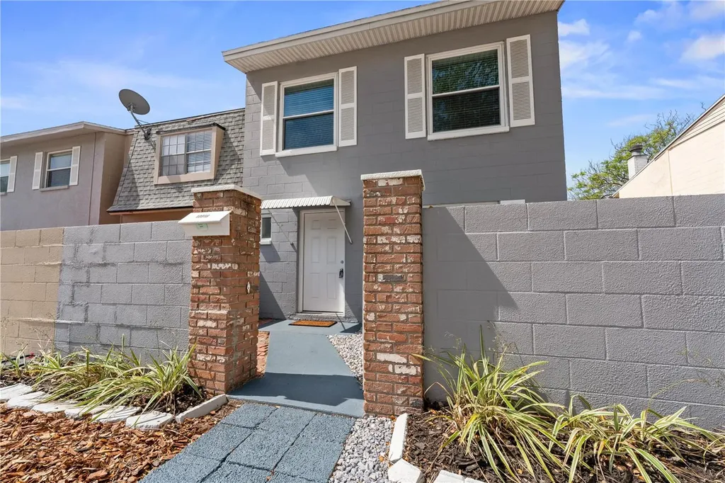 10016 Oak Hill Drive Temple Terrace FL 33617