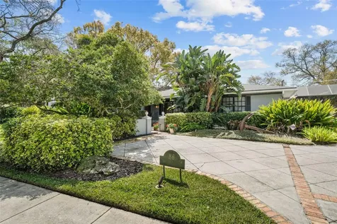 86 Bahama Circle Tampa FL 33606