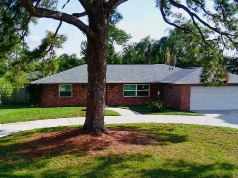 5112 Canterbury Drive Sarasota FL 34243