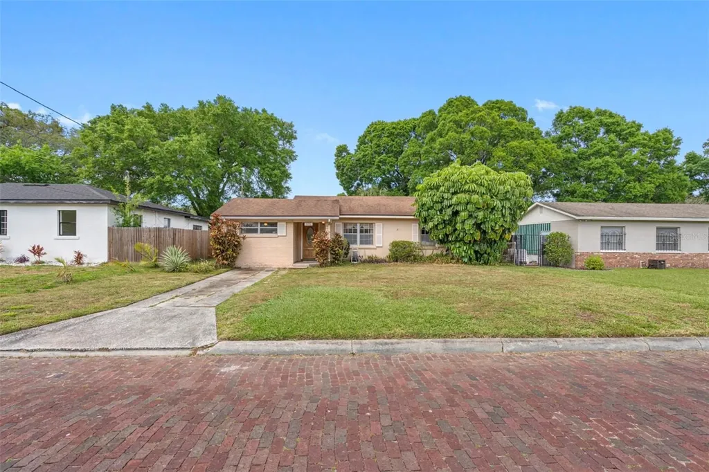 815 W Fribley Street Tampa FL 33603